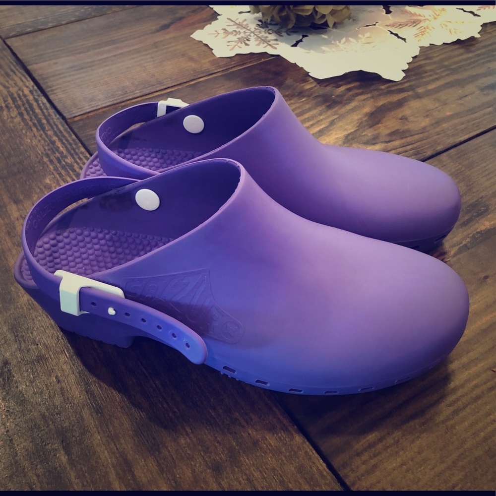 Authentic Purple Calzuro Shoes
